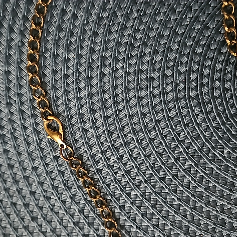 Necklaces - Picture 7 of 8